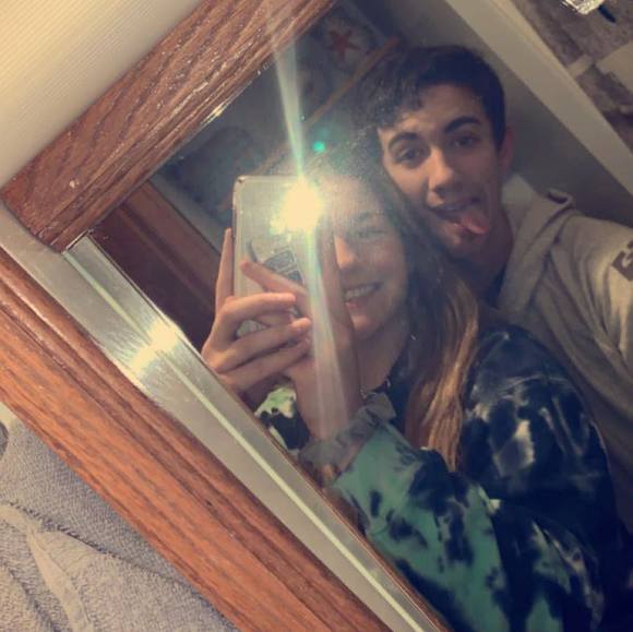 Meet your Posher, Crystal - Picture 1 of 1